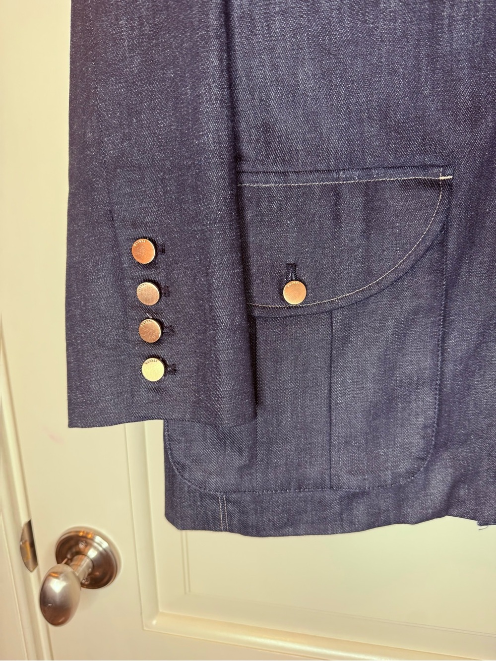 DL1961 Woman’s Dark Blue Denim Blazer with Silver Buttons NWOT